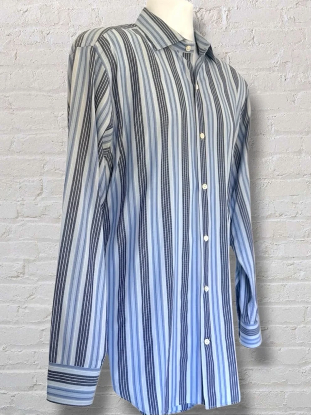 Banana Republic Men’s XL Button-Down Shirt Blue Stripe Long Sleeve Classic Fit